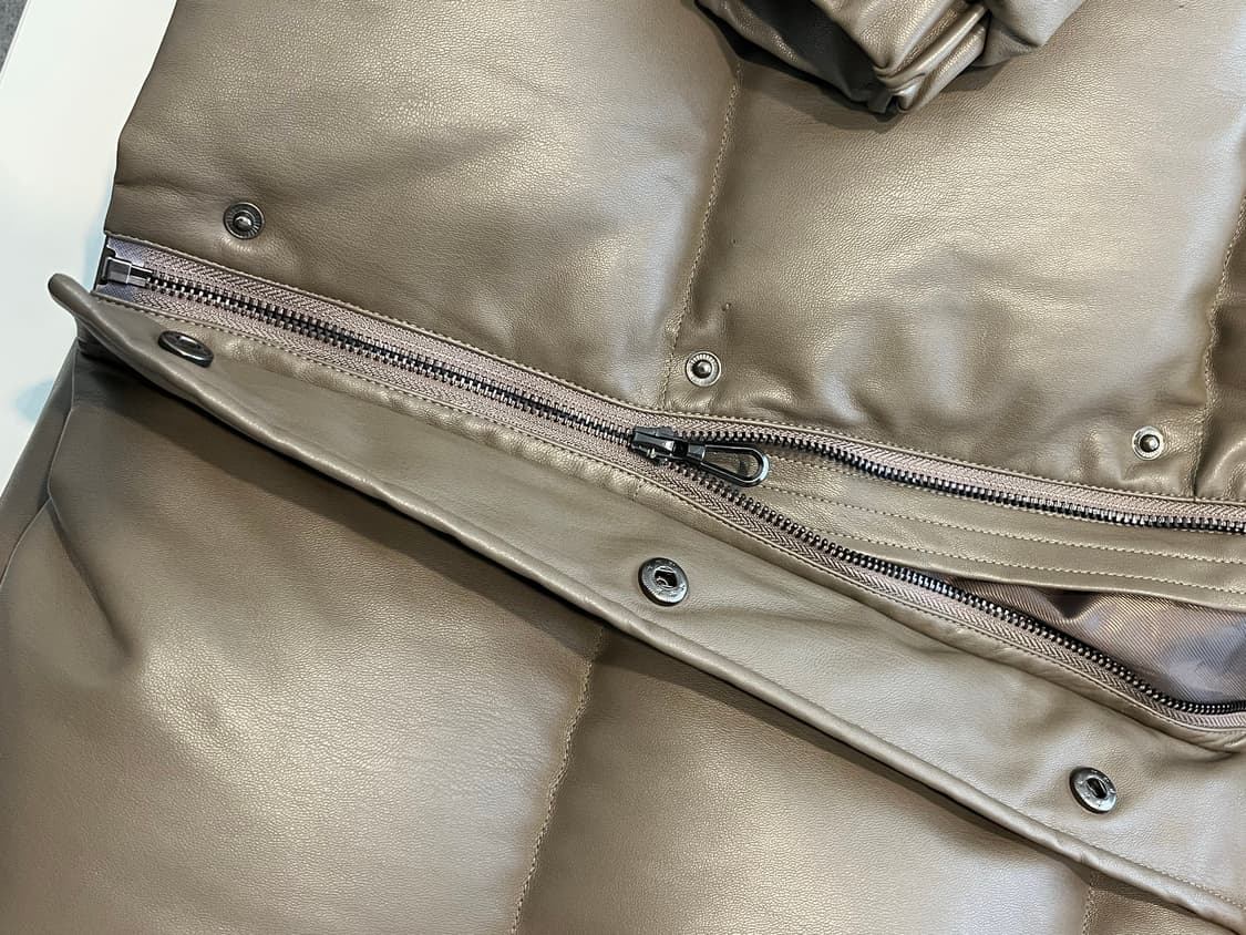 트리밍버드 레더 패딩 모카그레이 상품이미지3