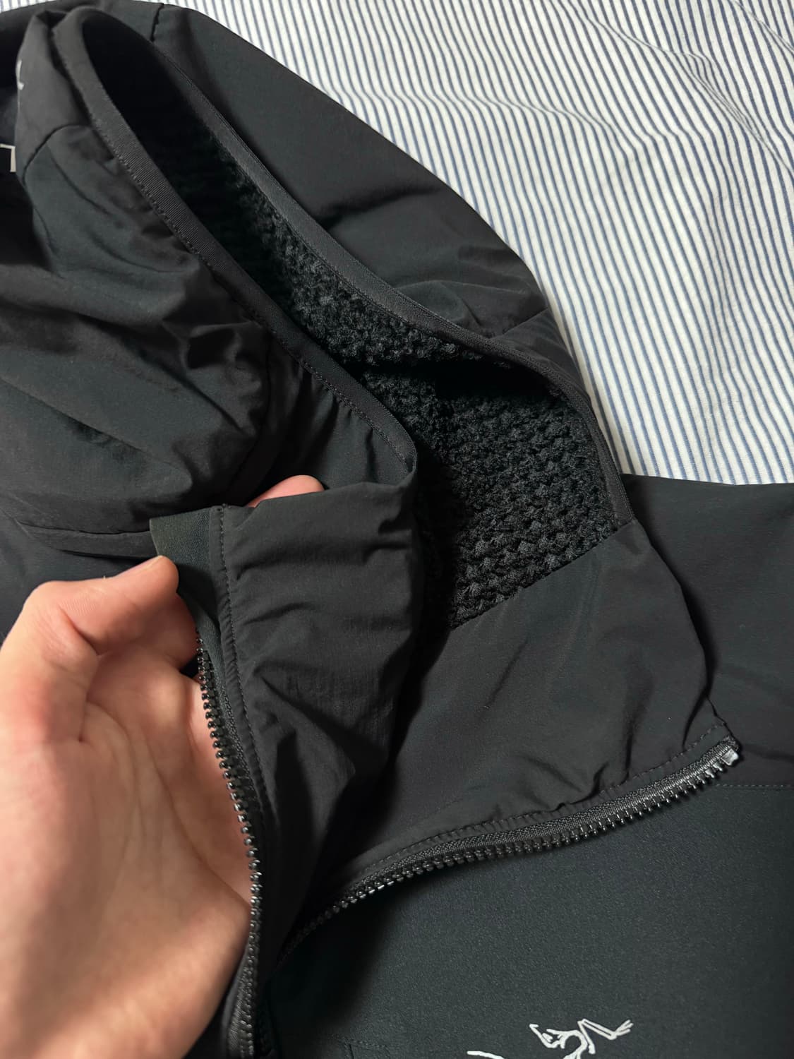 아크테릭스 프로톤 라이트웨이트 후디 블랙 상품이미지6