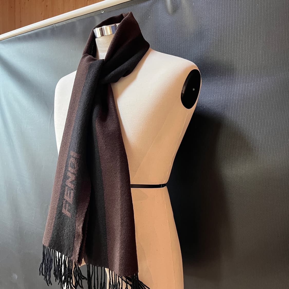 펜디 빈티지 울 머플러 상품이미지3