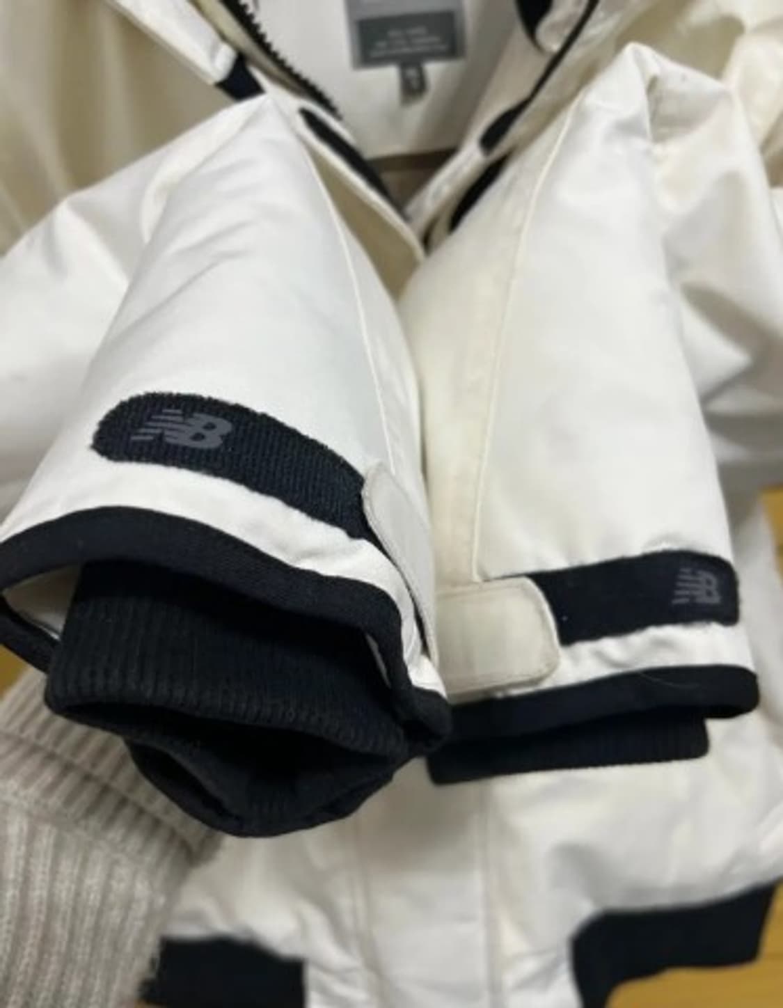 뉴발란스 여성 덕다운패딩 S/85 상품이미지4