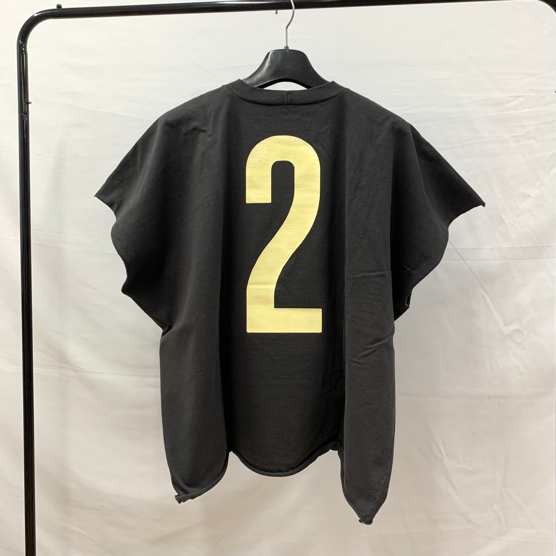 yeezy two box tee 이지 투 박스 티셔츠 상품이미지2