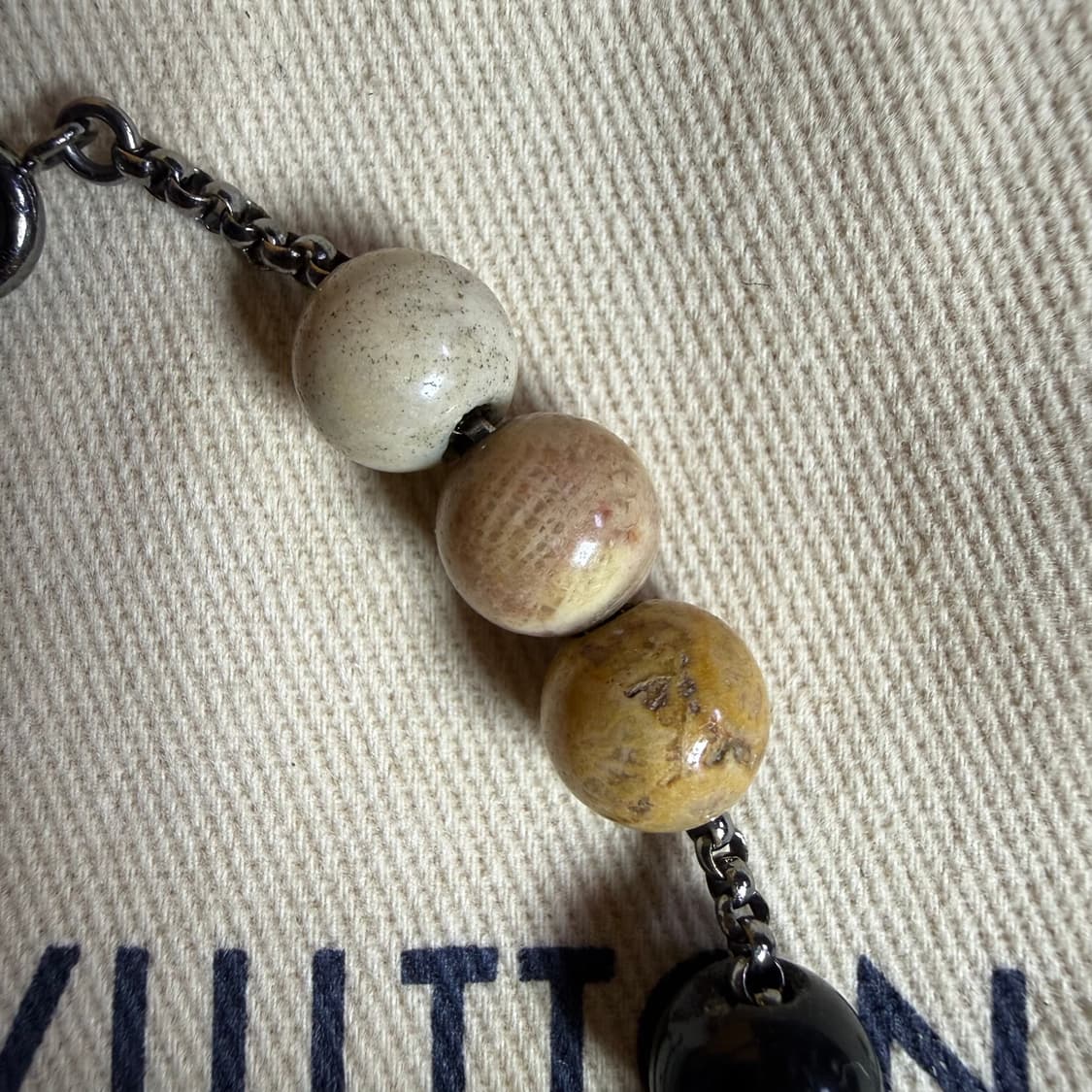 루이비통 LV 스톤 펄 모노그램 비즈 브레이슬릿 팔찌 상품이미지6