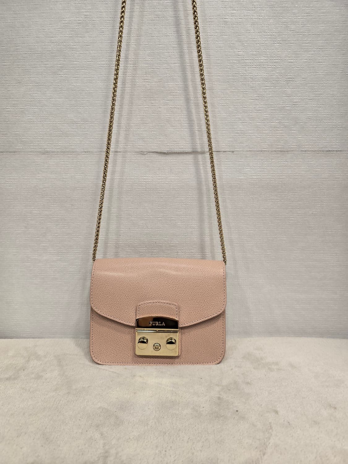 훌라 FURLA 메트로폴리스 미니 크로스백 체인백 가방 상품이미지1