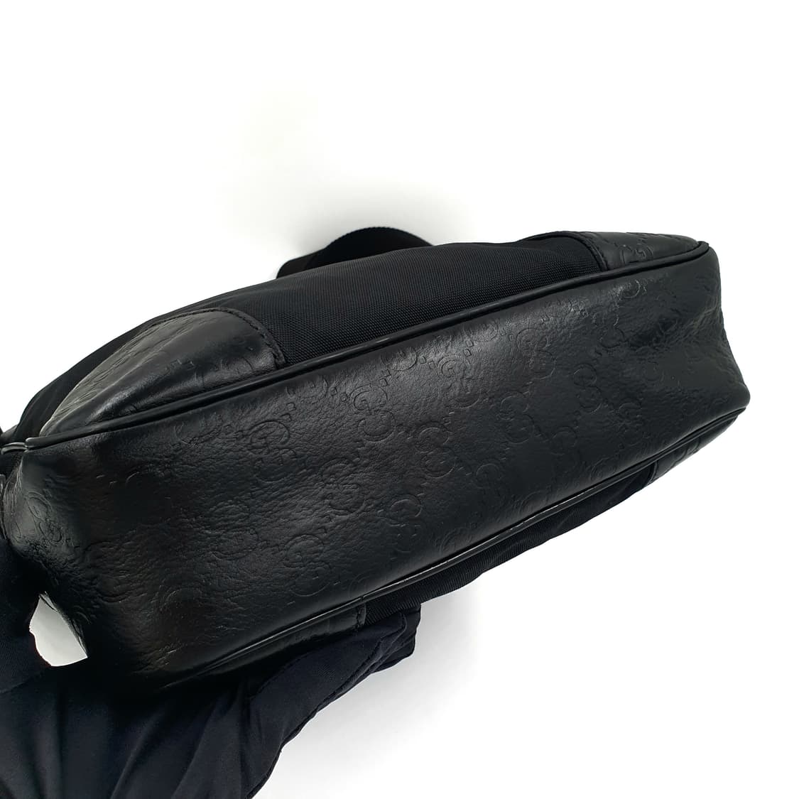 구찌 GG 수프림 블랙 메신저백 크로스백 숄더백 상품이미지8