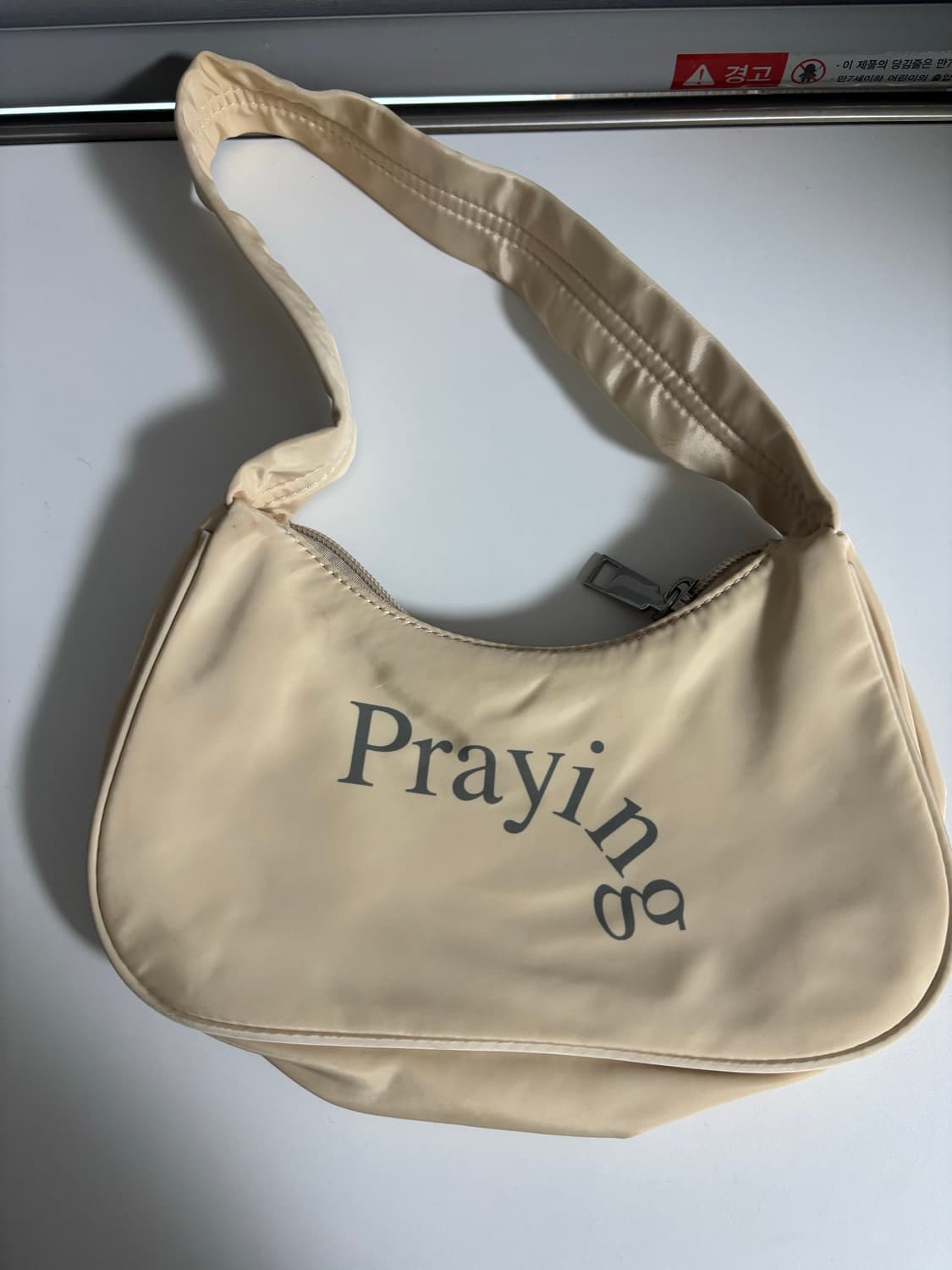 Praying 프레잉 스티커백 상품이미지3