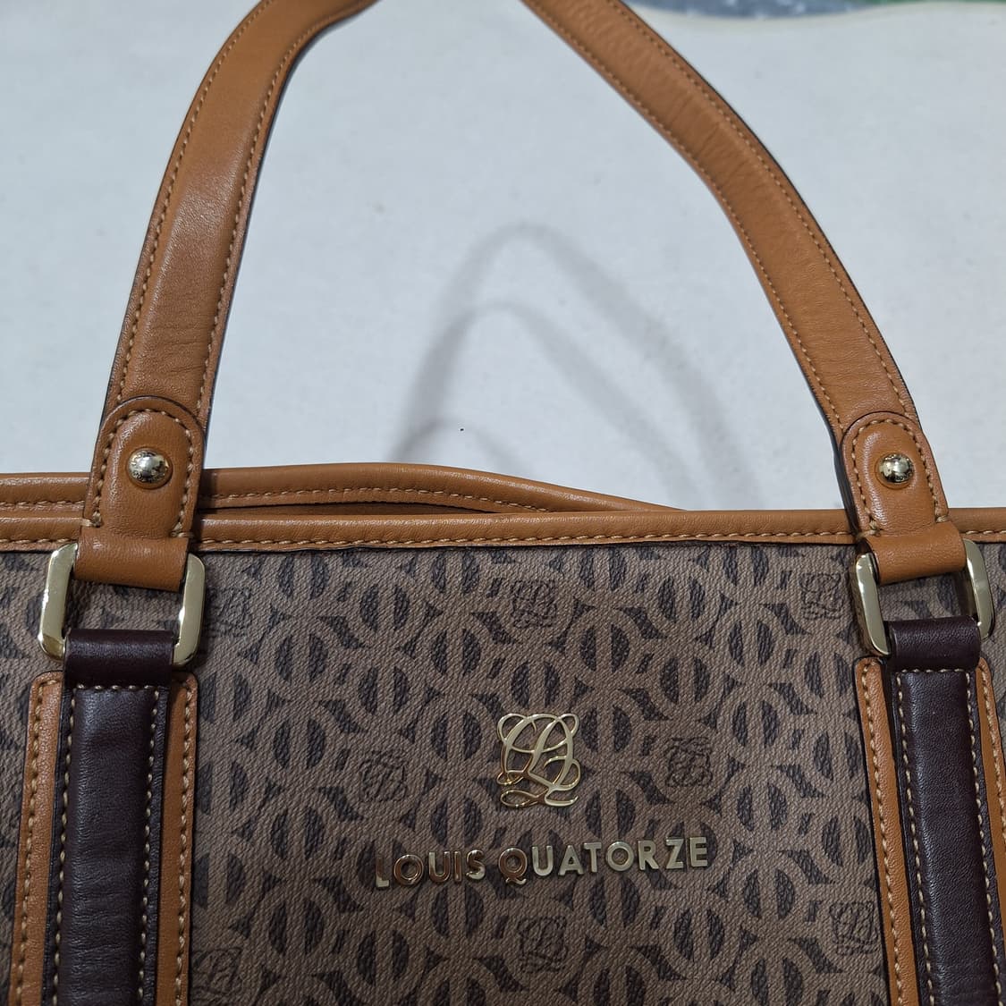 루이까또즈  쇼퍼백(상태좋음) 상품이미지7