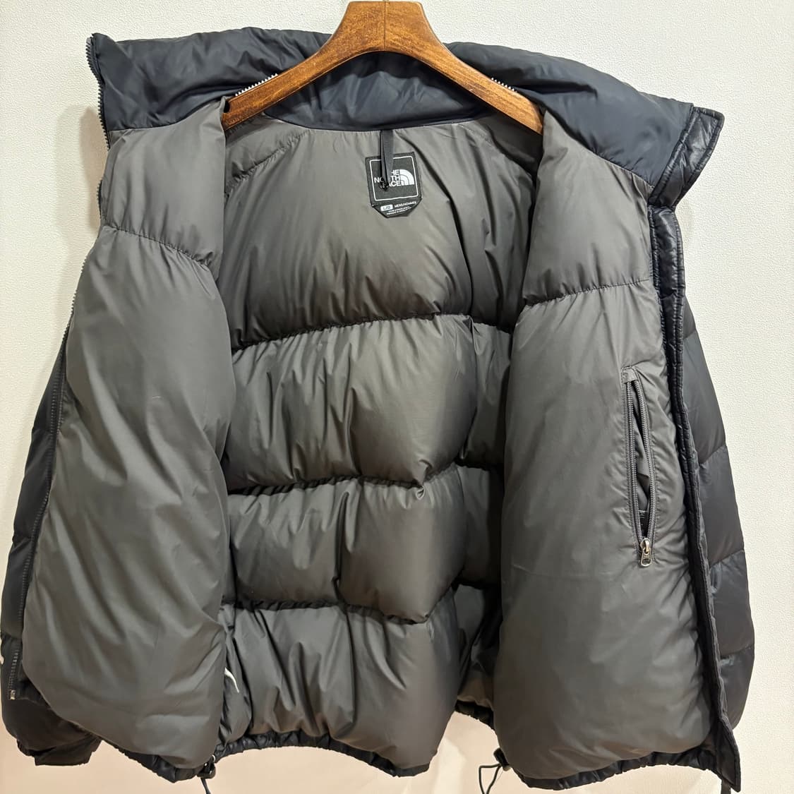 해외판 정품 노스페이스 눕시 700 패딩 블랙 L 상품이미지7