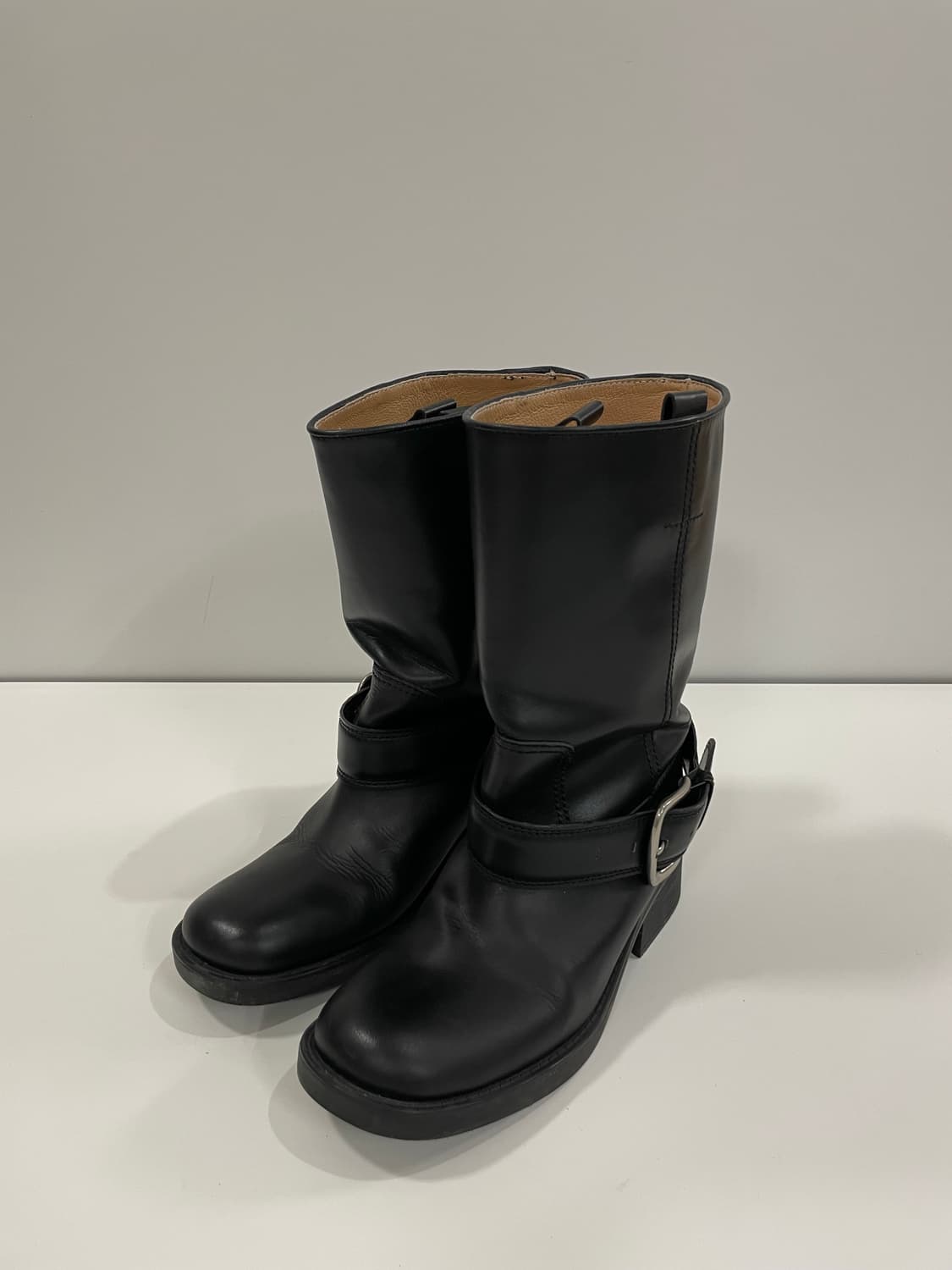 아카이브앱크 x 다샤 버클부츠 245-250 블랙 판매 상품이미지1