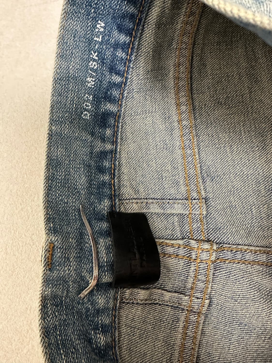 생로랑 데미지 워싱 데님 청바지 28 상품이미지3