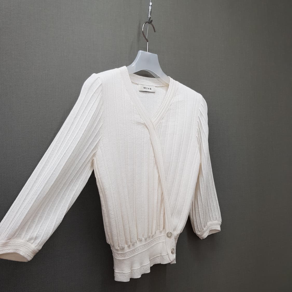 한섬 마인 2021 랩 디자인 골지 니트  F사이즈 상품이미지3