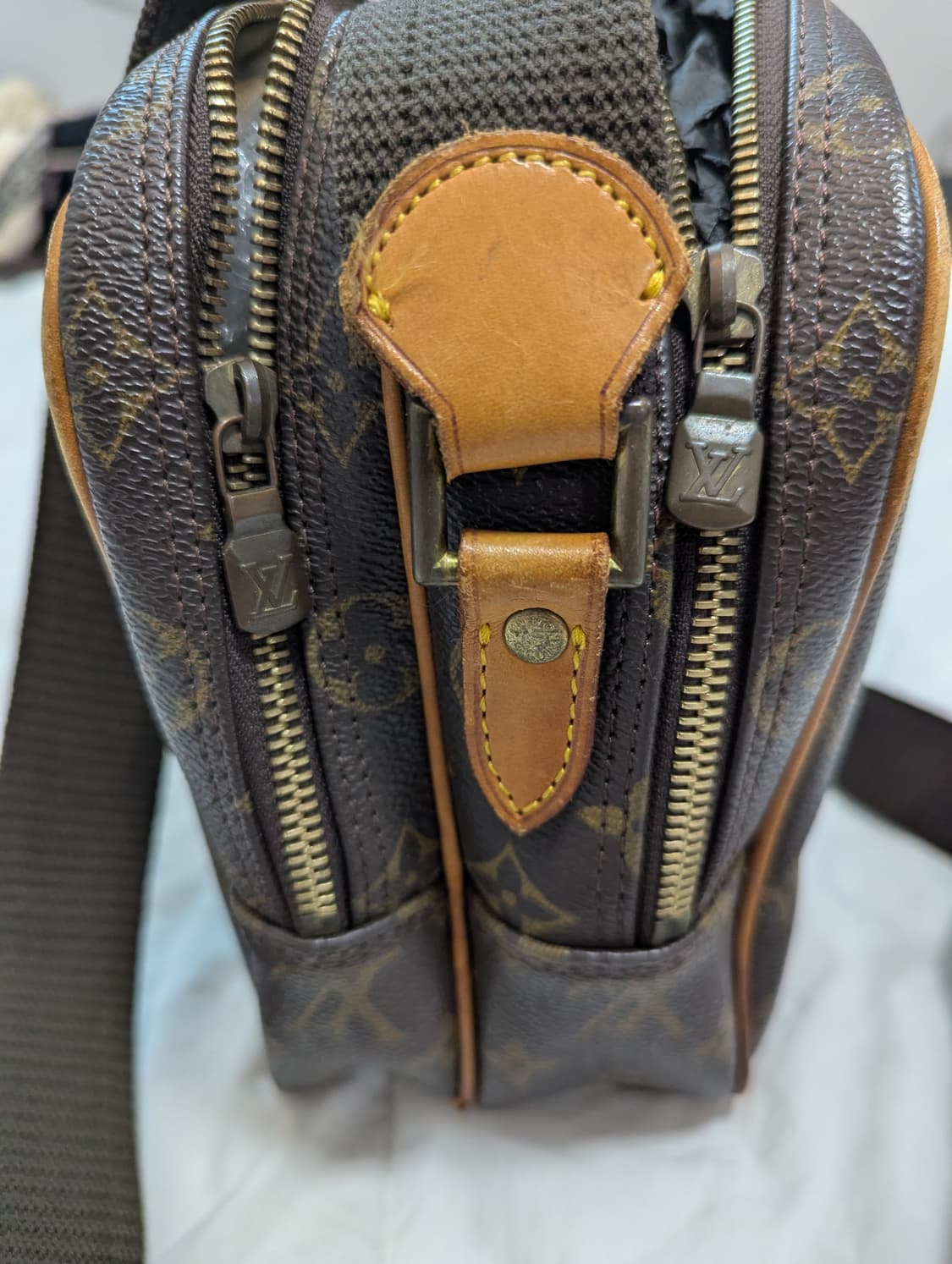 모노그램 숄더 백 상품이미지8