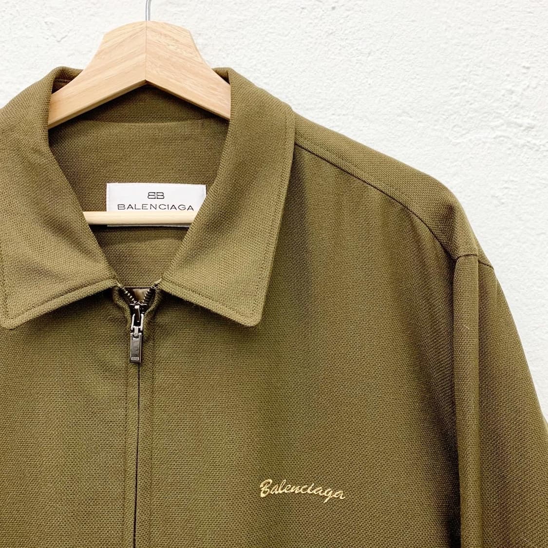 발렌시아가 브라운 미니멀로고 자켓 상품이미지4