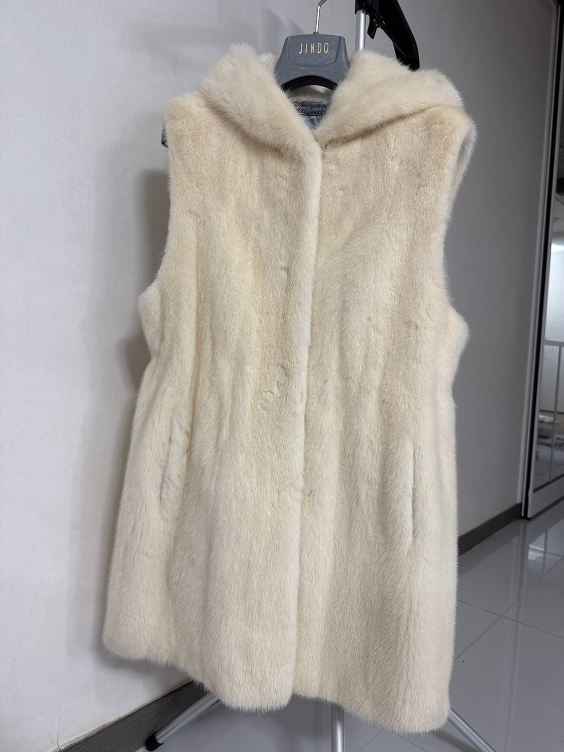 우단모피 휘메일 풀스킨 밀크베스트 상품이미지1