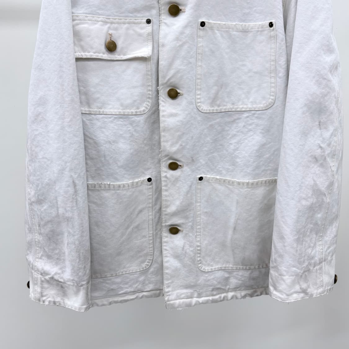 [S+급/오버핏S] 24FW 프라다 더티 워싱 코튼 자켓 화이트 상품이미지3