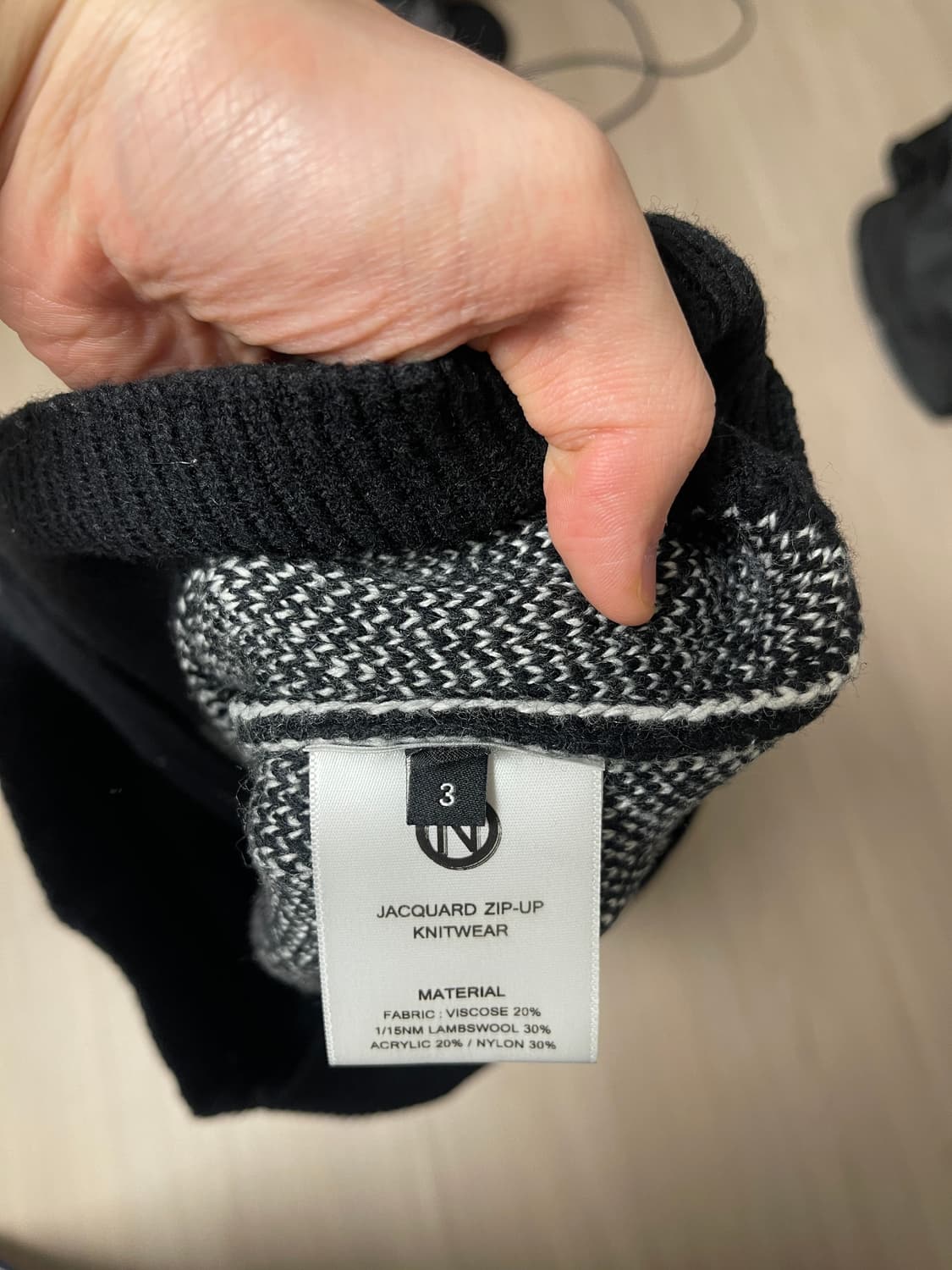 넥스트도어립스 자카드 니트 집업 가디건 상품이미지4