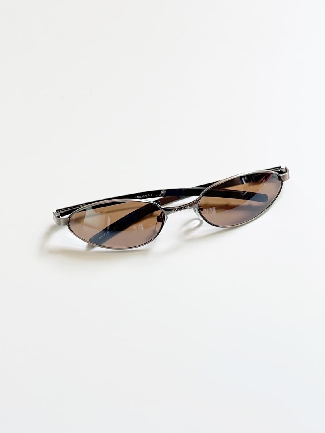 90s 아디다스 건메탈 오벌 프레임 틴트 빈티지 선글라스 상품이미지1