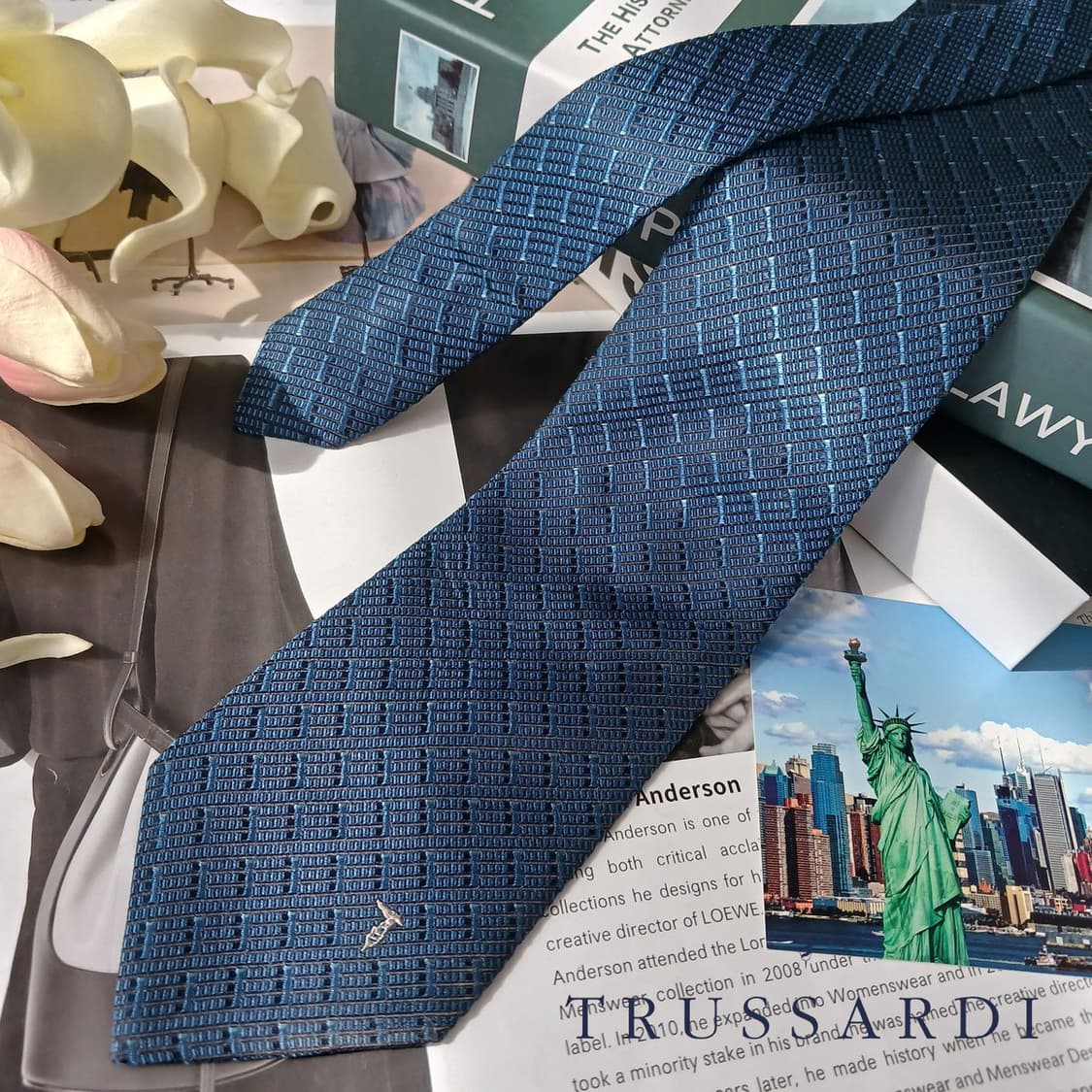 트루사르디 네이비 자카드 패턴 넥타이 9.2cm S~A+등급 E786 상품이미지1