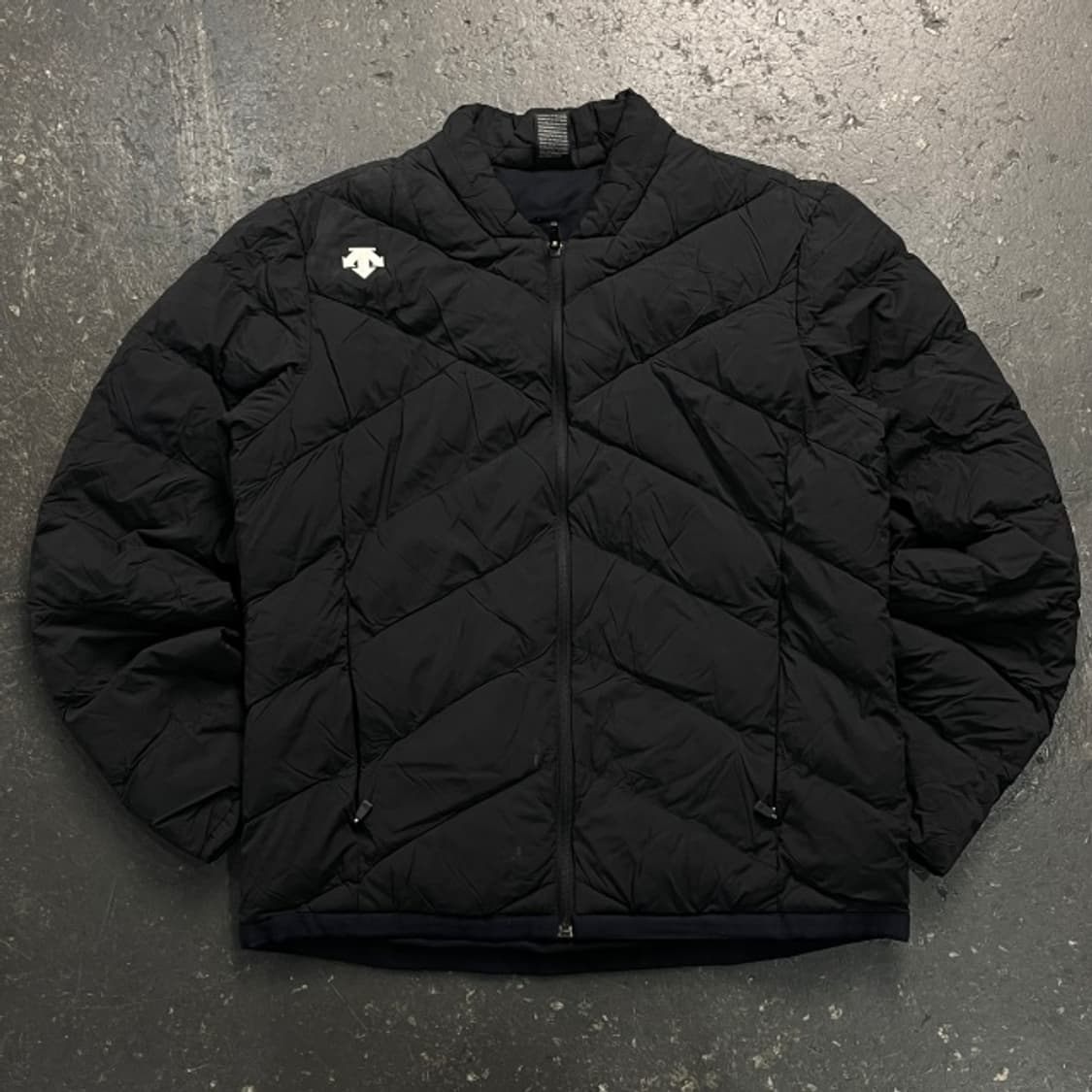 95 데상트 경량패딩 상품이미지1