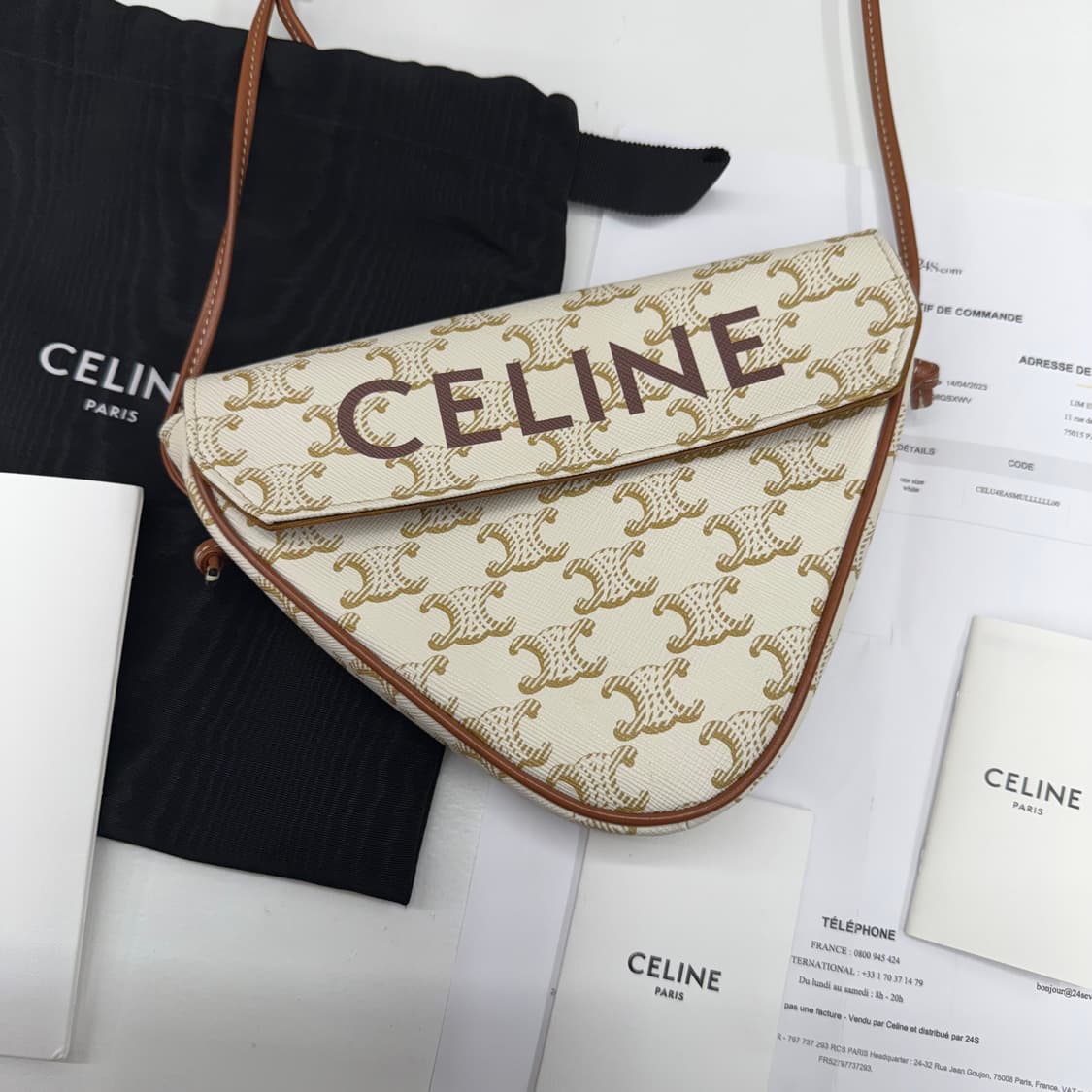 셀린느 트라이앵글 캔버스 크로스백 스몰 상품이미지2