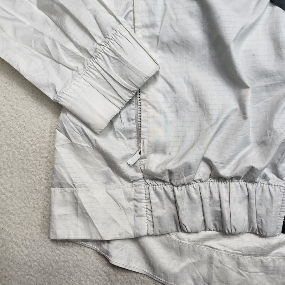 NIKE 윈드러너 바람막이 자켓 Women M 상품이미지3