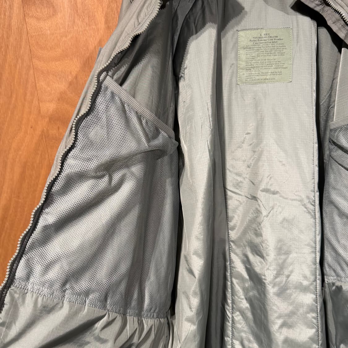 USA 미군 ECWCS 프리마로프트 레벨7 파카 LR 상품이미지8