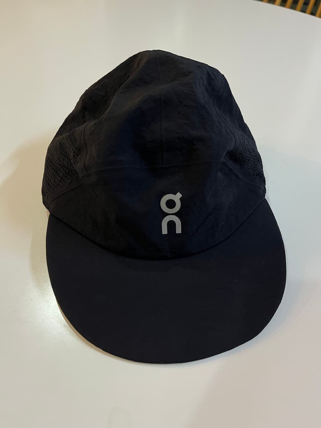 온러닝 퍼포먼스 캡 상품이미지1