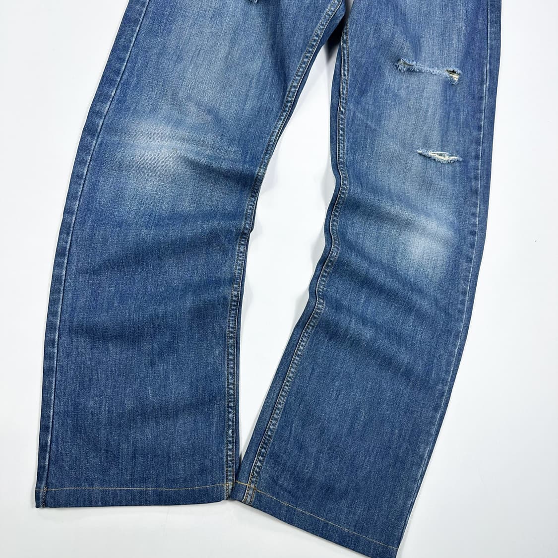 32 리바이스 514 세미 와이드핏 클래식 데님팬츠 상품이미지4