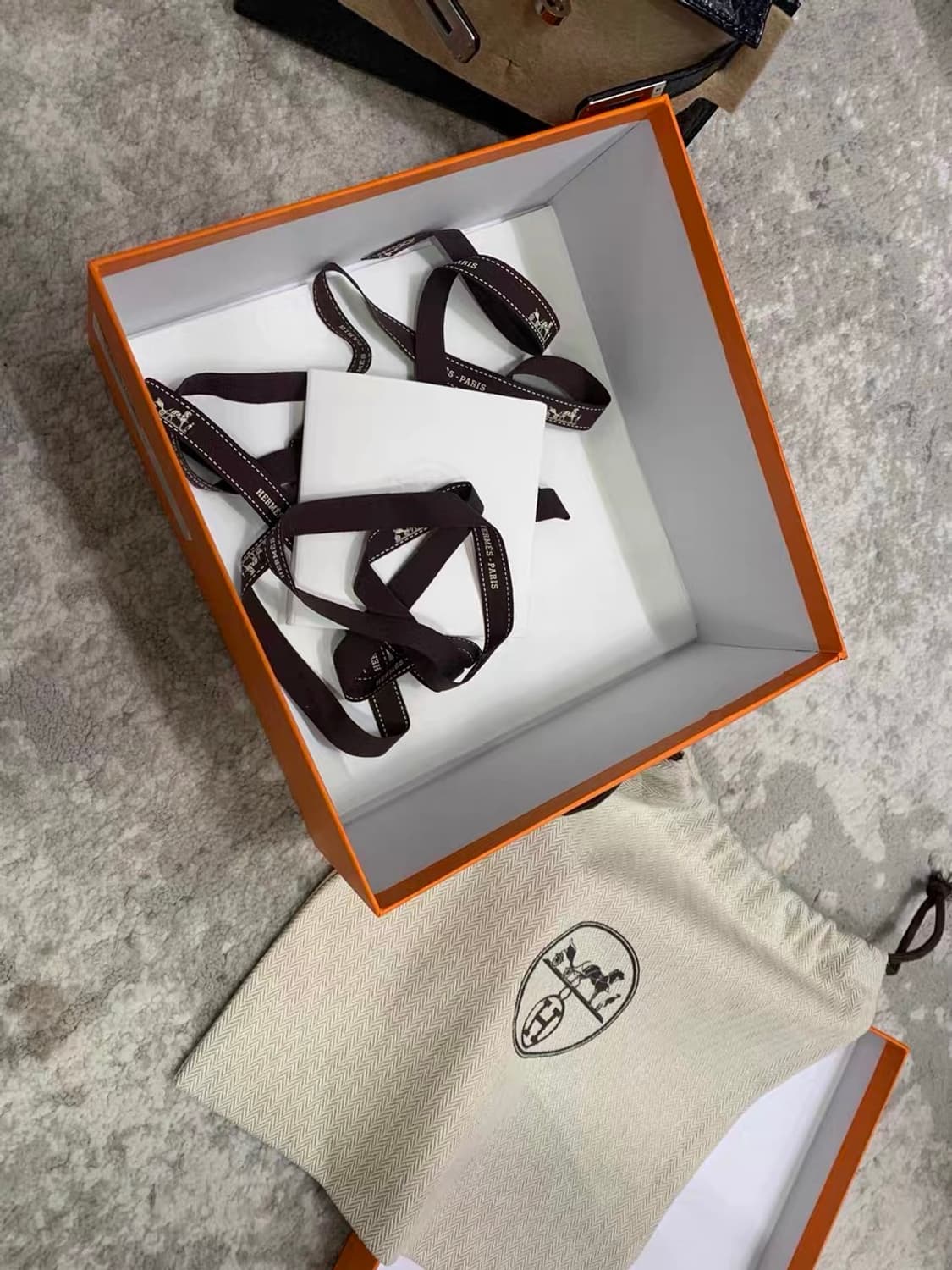 에르메스 미니 켈리백 2세대 엘리게이터 블랙 은장 상품이미지3