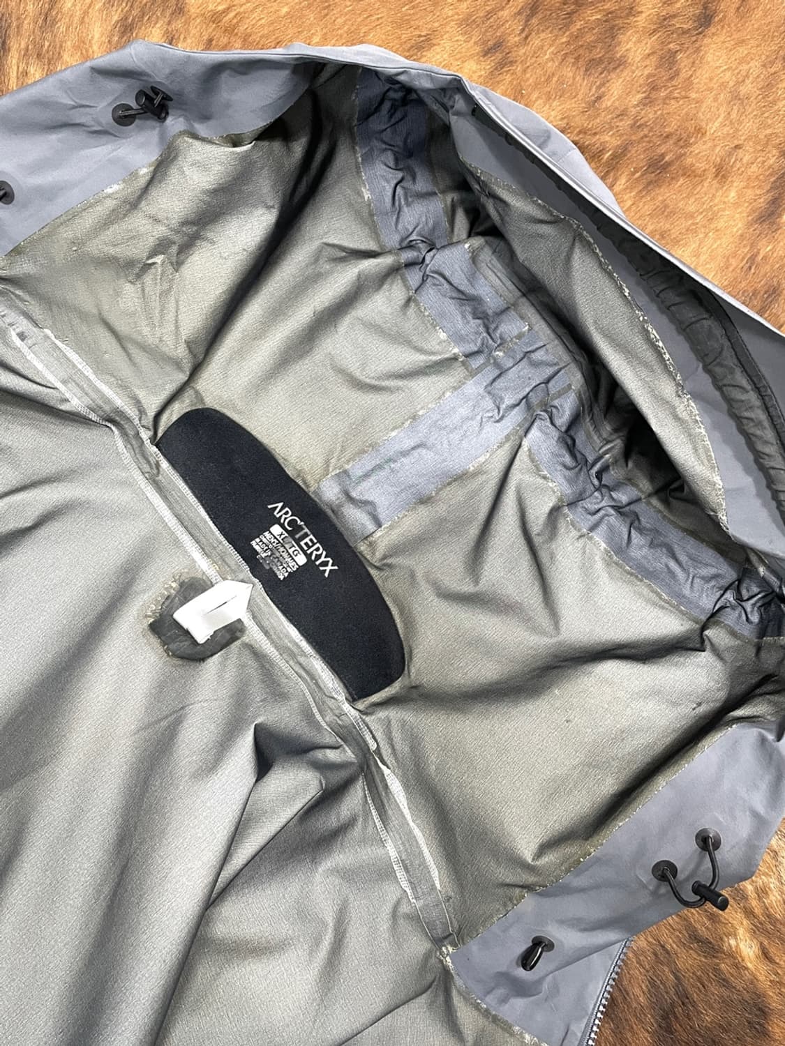 아크테릭스 알파 LT 고어텍스 바람막이 상품이미지9