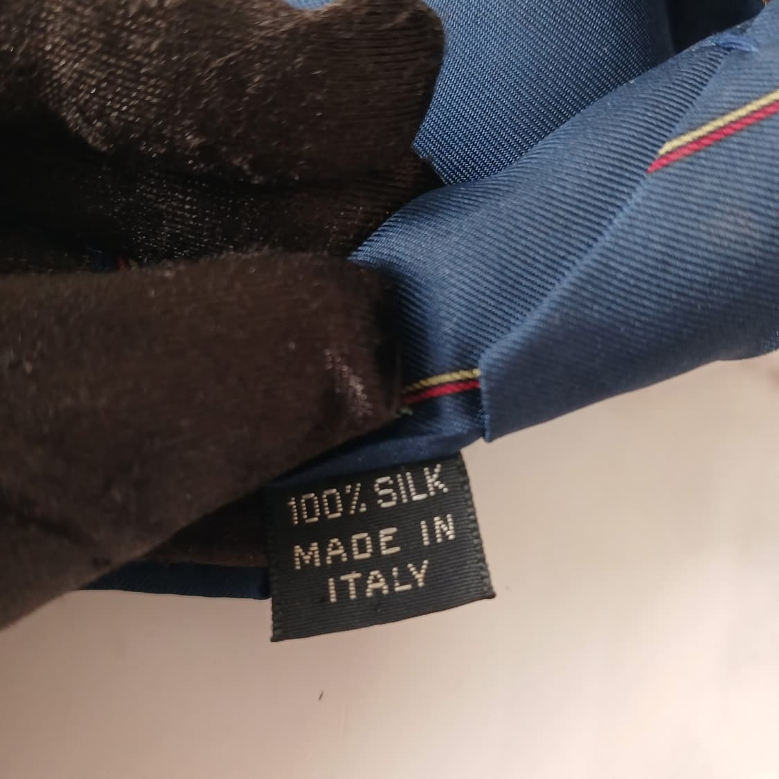 랑방 실크 네이비 스트라이프 넥타이 9cm B등급 A19240
 상품이미지10