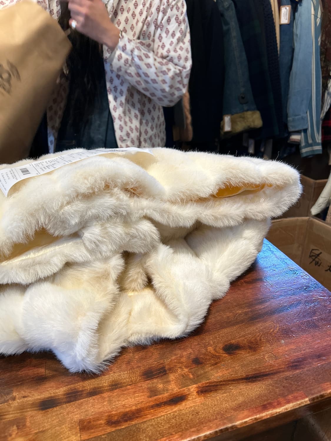 뉴욕 빈티지샵 구매 화이트 퍼 자켓 상품이미지7