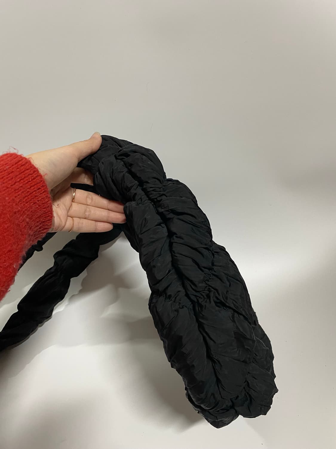 코스 리플 나일론 크로스바디백 블랙 상품이미지4