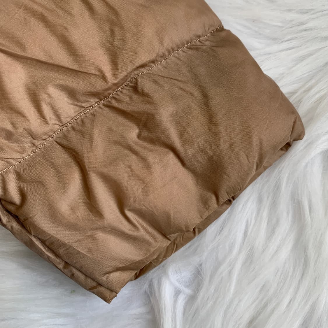 일본 유니클로 여성 슬림 라인 경량 패딩 1743 상품이미지5