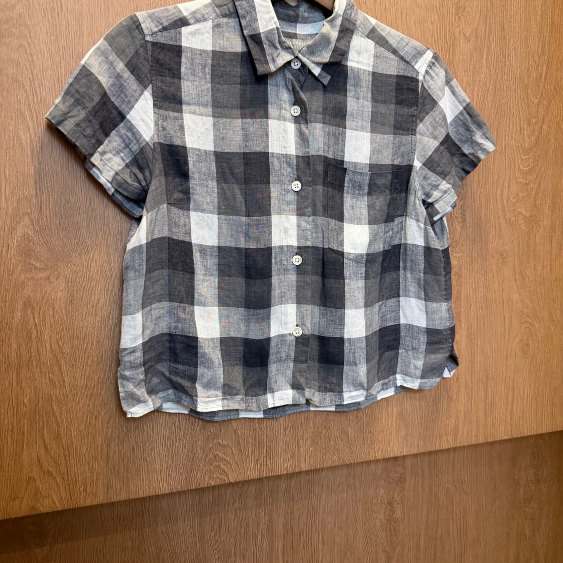 마가렛 호웰 린넨 반팔 셔츠 체크 패턴 디테일 루즈핏 블랙 상품이미지6