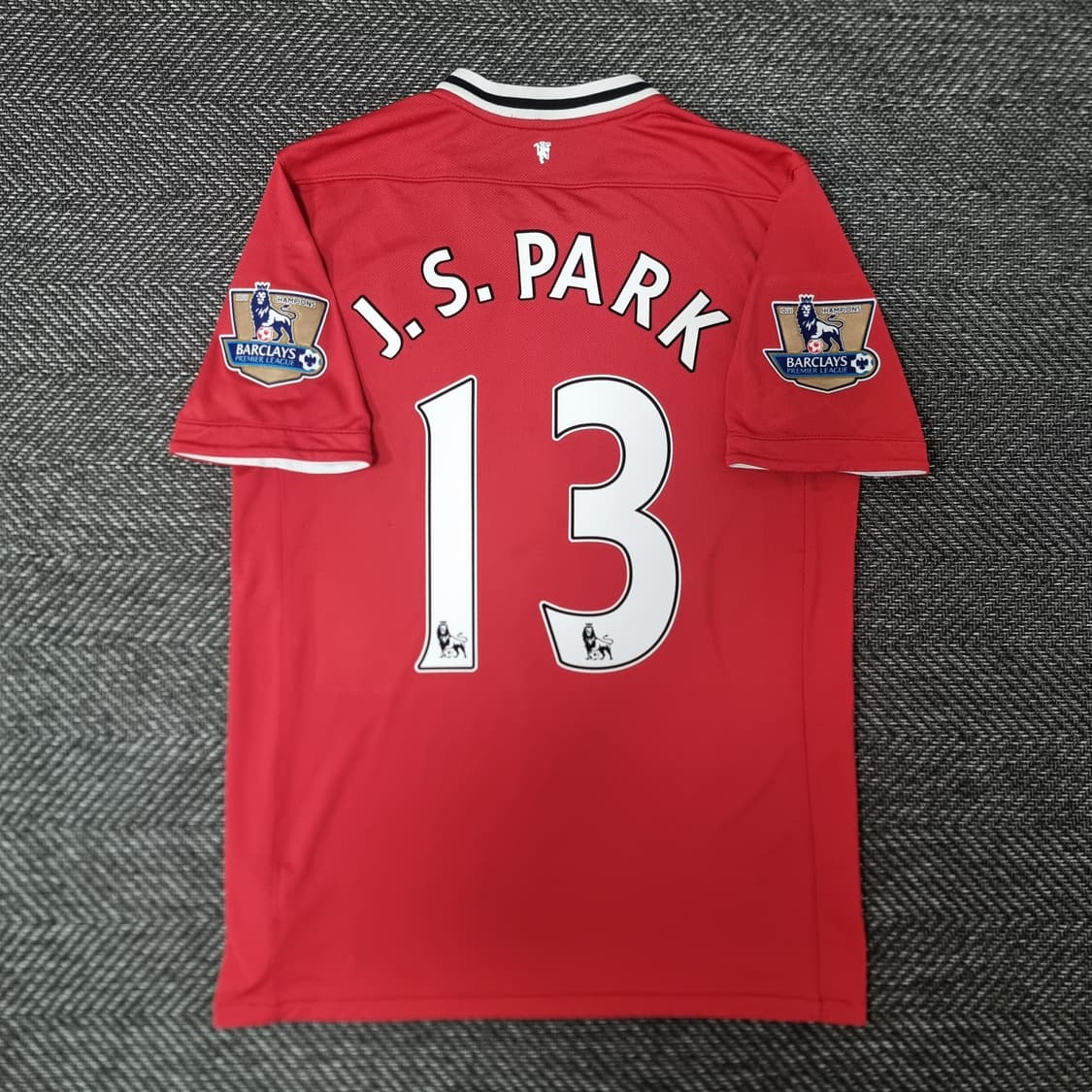 11-12시즌 맨체스터 유나이티드 홈 유니폼 #13 박지성 상품이미지1