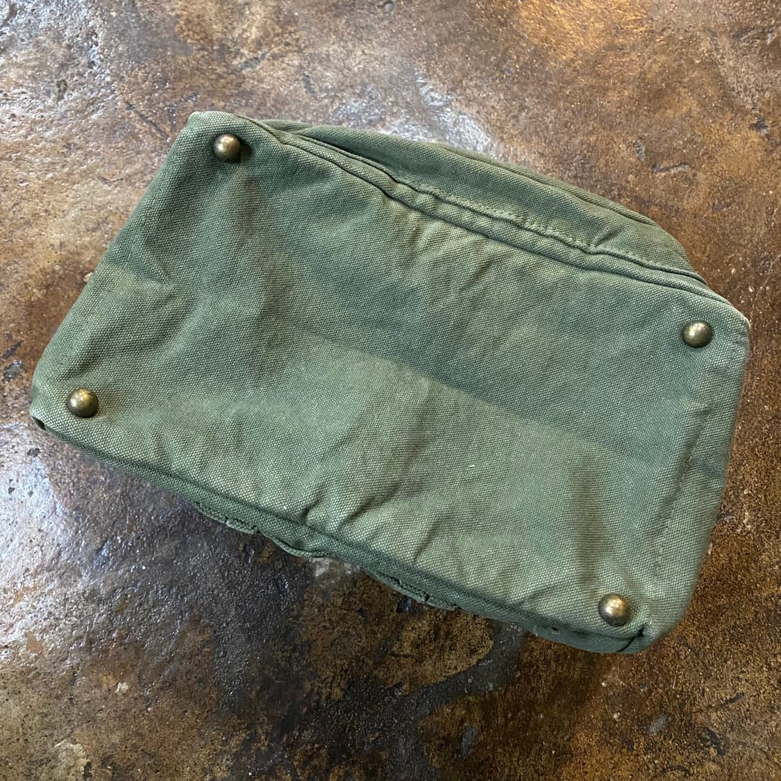 캐피탈 카키색 캔버스 미니 토트백 상품이미지3