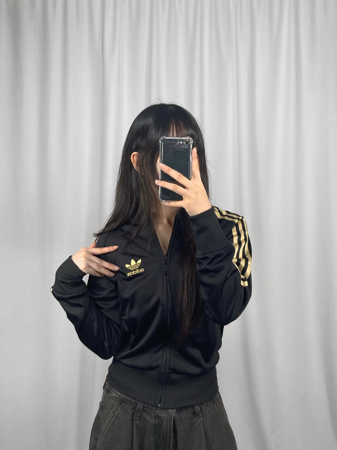 아디다스 블랙 골드 져지 상품이미지1
