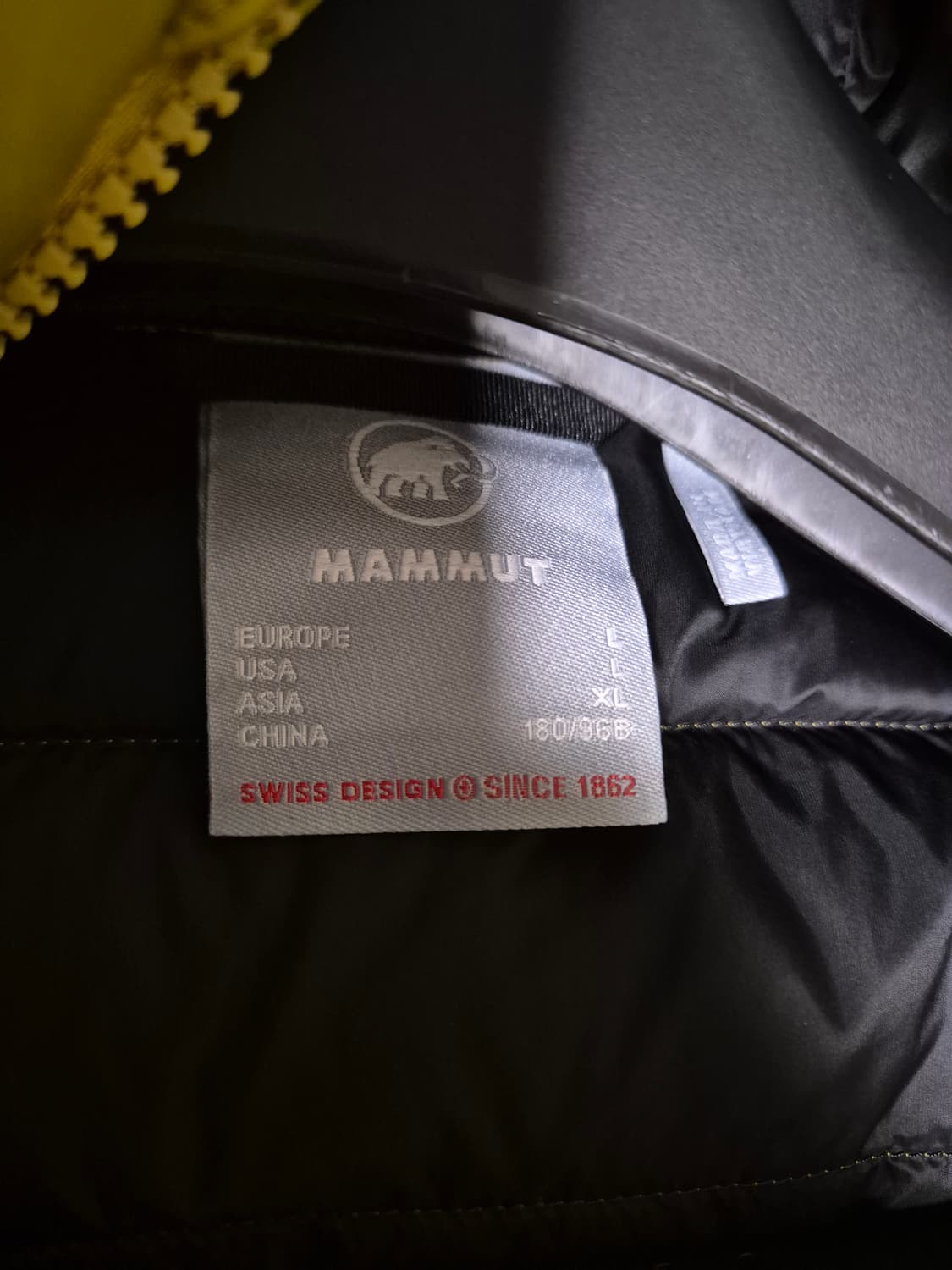 24FW 마무트 브로드피크 인슐레이션 후디드 자켓 경량패딩 상품이미지4