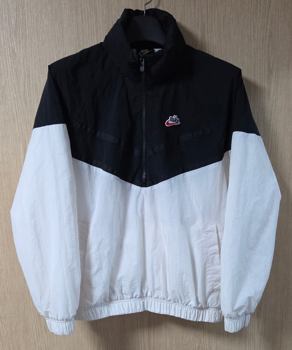 (착샷) 나이키 헤리티지 윈드러너 아노락 자켓  상품이미지1
