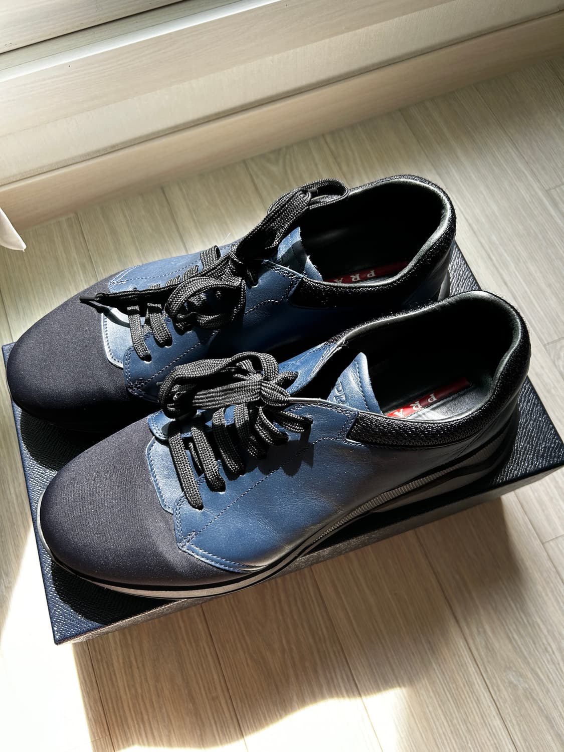 프라다 스포츠 스니커즈 상품이미지1