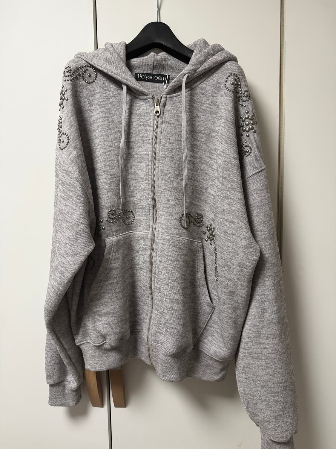 폴리수엠 후드집업 팝니다 상품이미지2