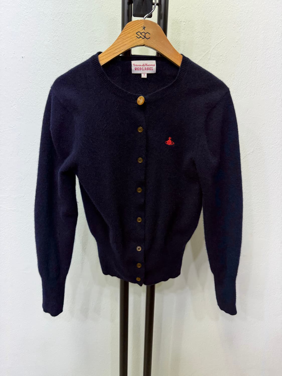 정품) 비비안웨스트우드 자수로고 네이비 가디건 1 상품이미지1
