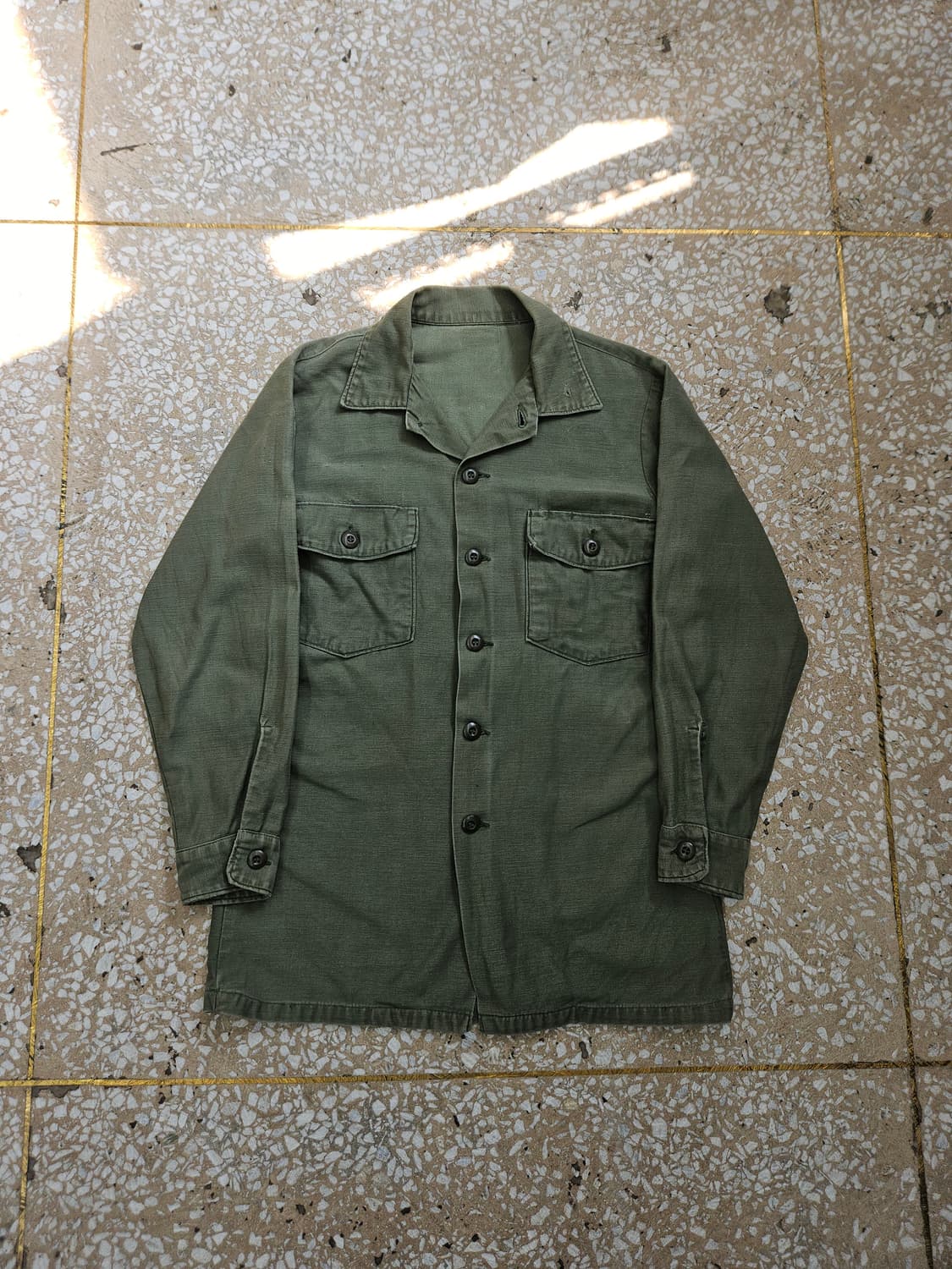 1970's 오리지널 OG107 셔츠 백사틴 15 1/2 상품이미지1