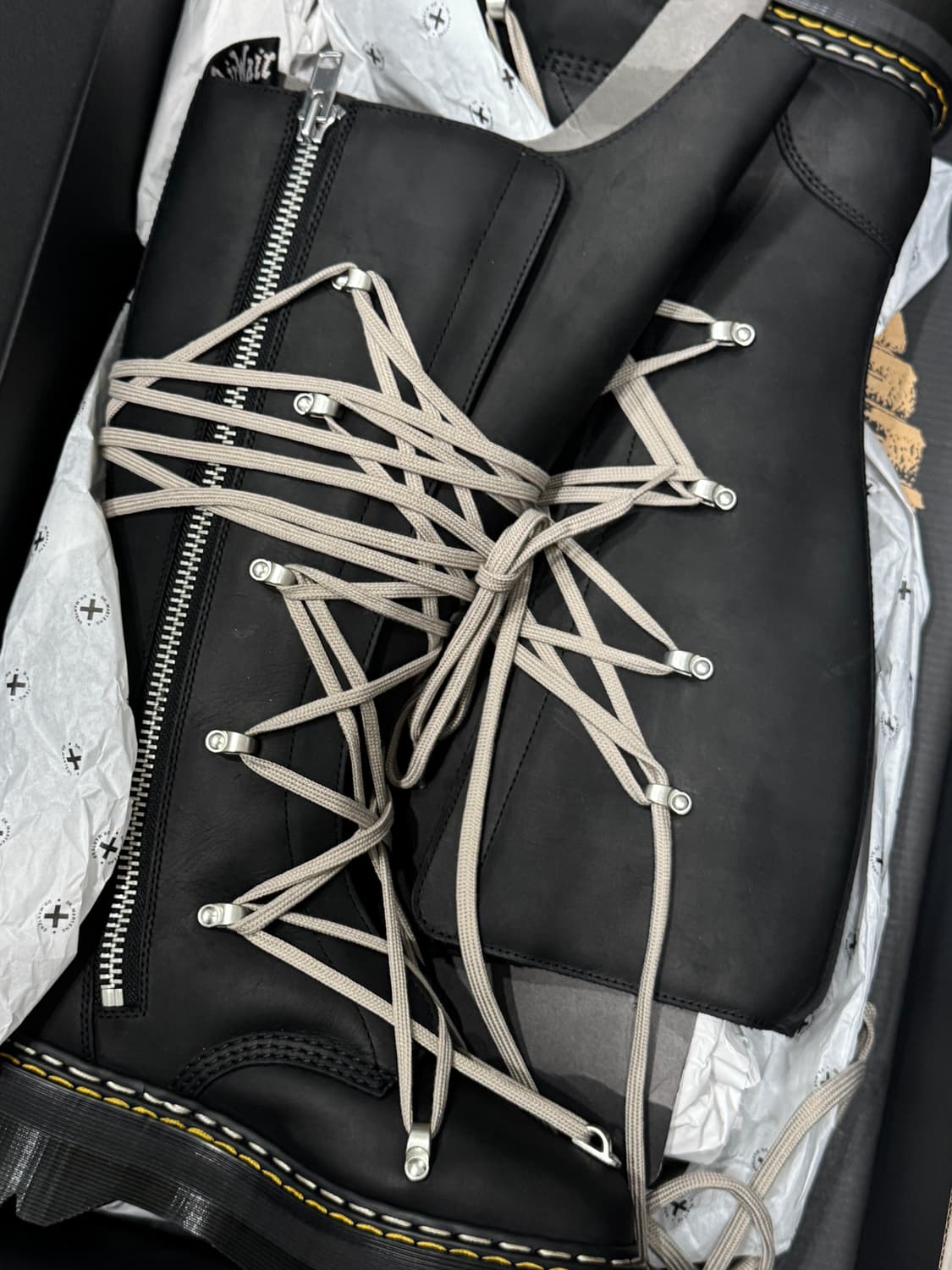 [UK5] 닥터마틴 x 릭 오웬스 1B60 쿼드 솔 펜탈레이스 부츠 블랙 상품이미지1