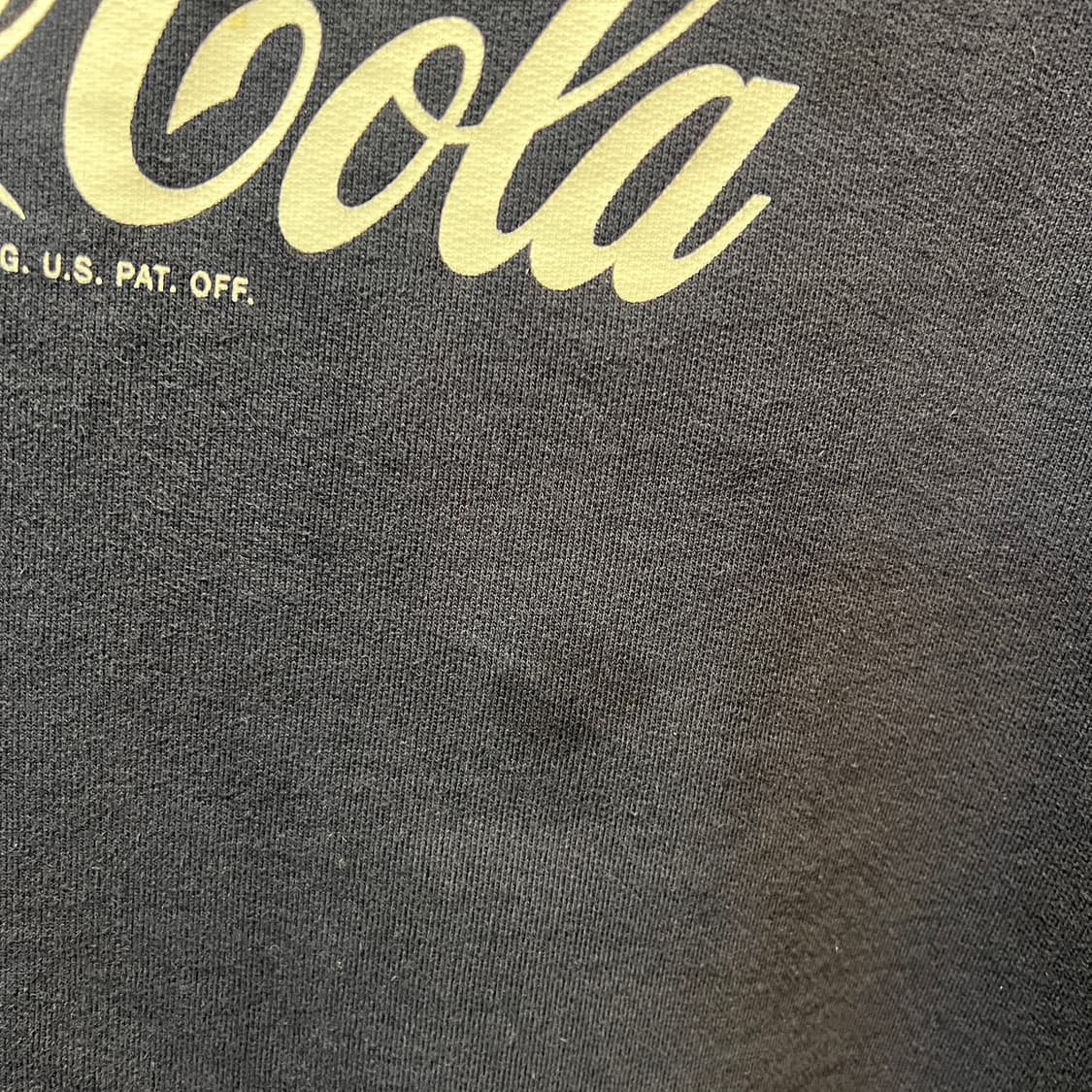 코카콜라 풀오버 카라 맨투맨 상품이미지2