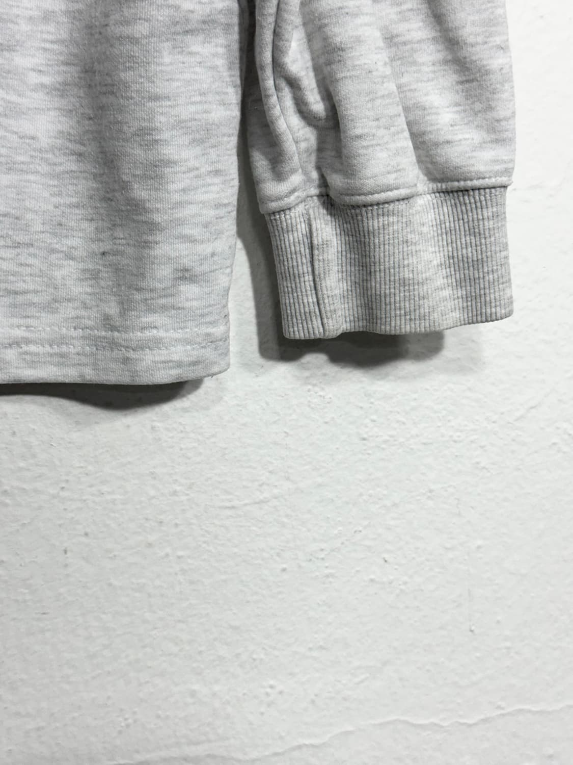 아이앱스튜디오 롱슬리브 라이트그레이 M 상품이미지3