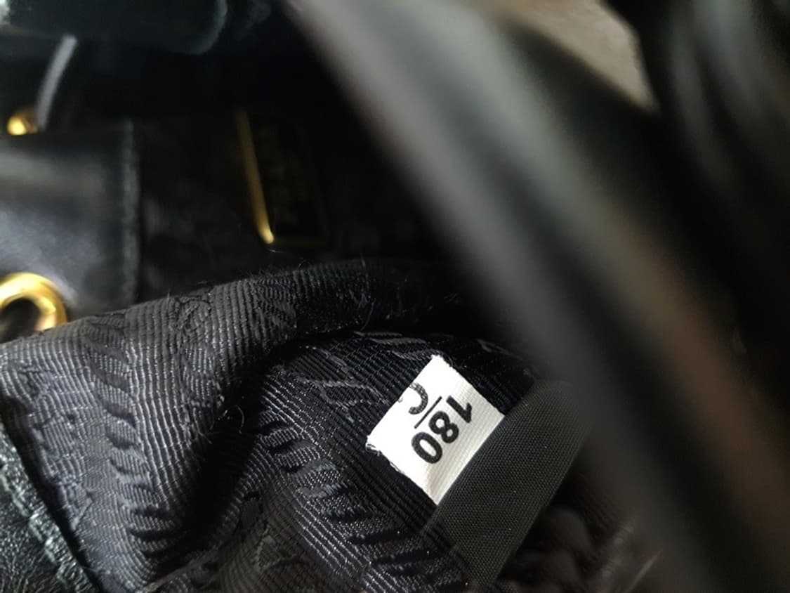 프라다 버킷백 (정품 가죽. 토트백&크로스백)  상품이미지10