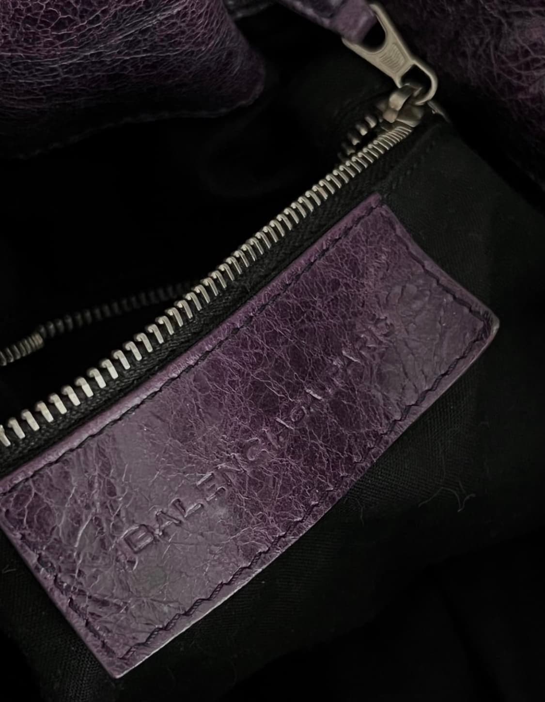 발렌시아가 퍼플 숄더백 상품이미지2