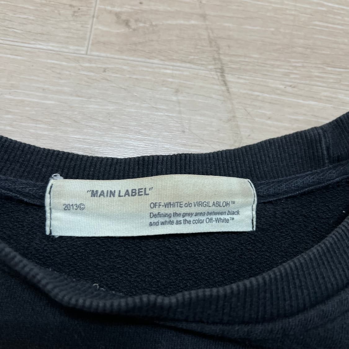 오프화이트 시그니처 디아그 애로우 패턴 프린팅 맨투맨 [블랙] L/100 상품이미지6