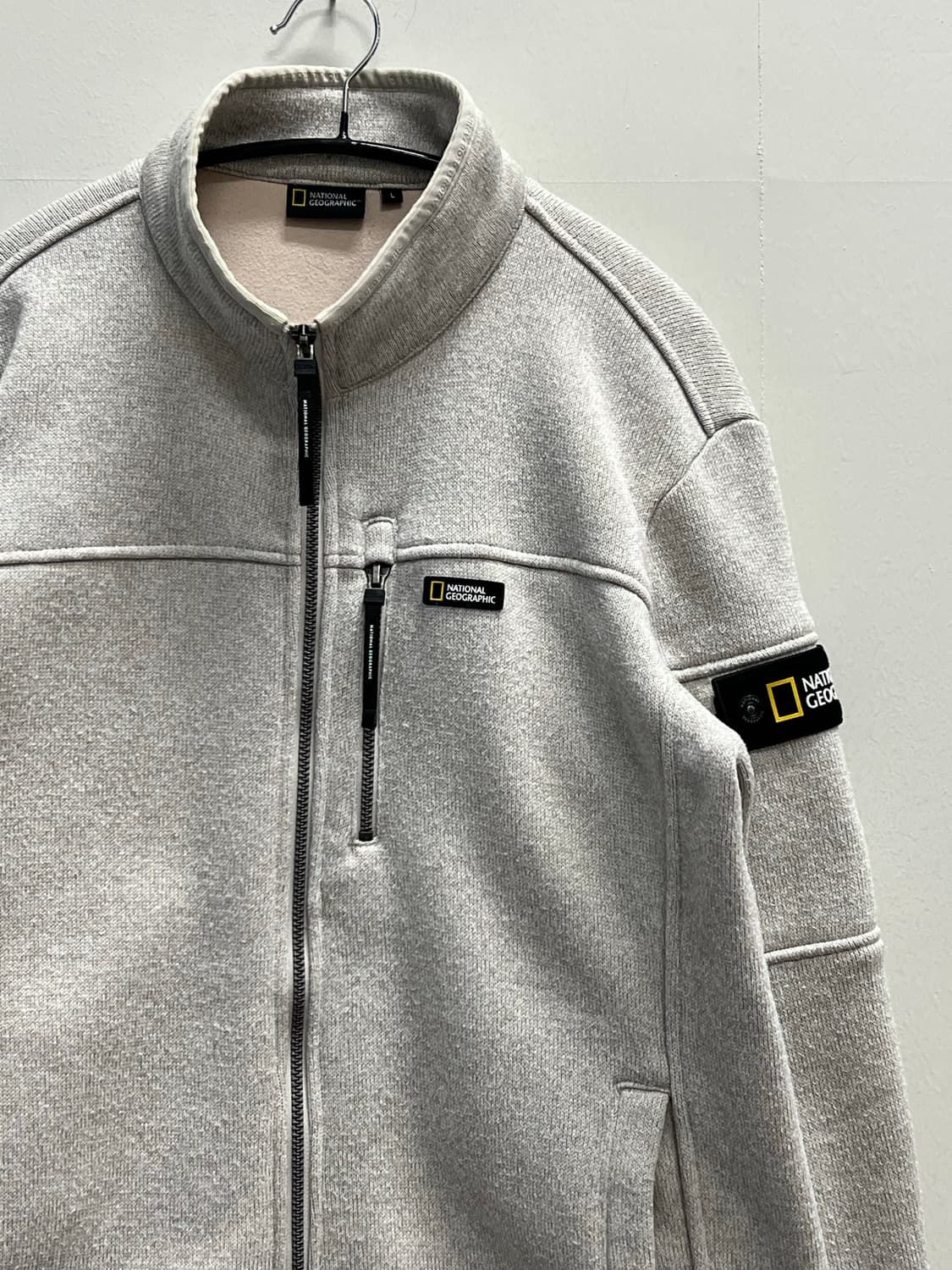 내셔널지오그래픽 니트 집업 아이보리 상품이미지3